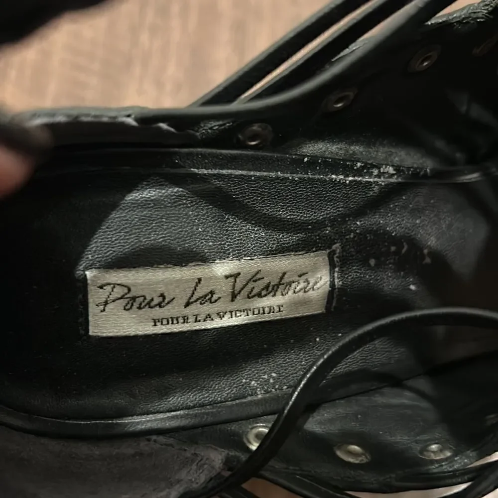 Pour La Victoire Black Leather Platform High Heels, Size 9